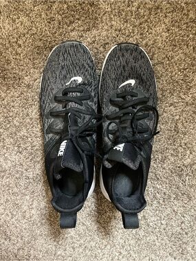 Nike Black & White Running Shoes